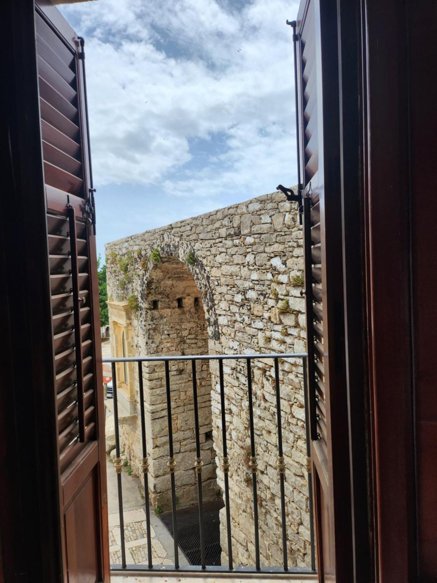 Porta Trapani Guest House Ериче Екстериор снимка