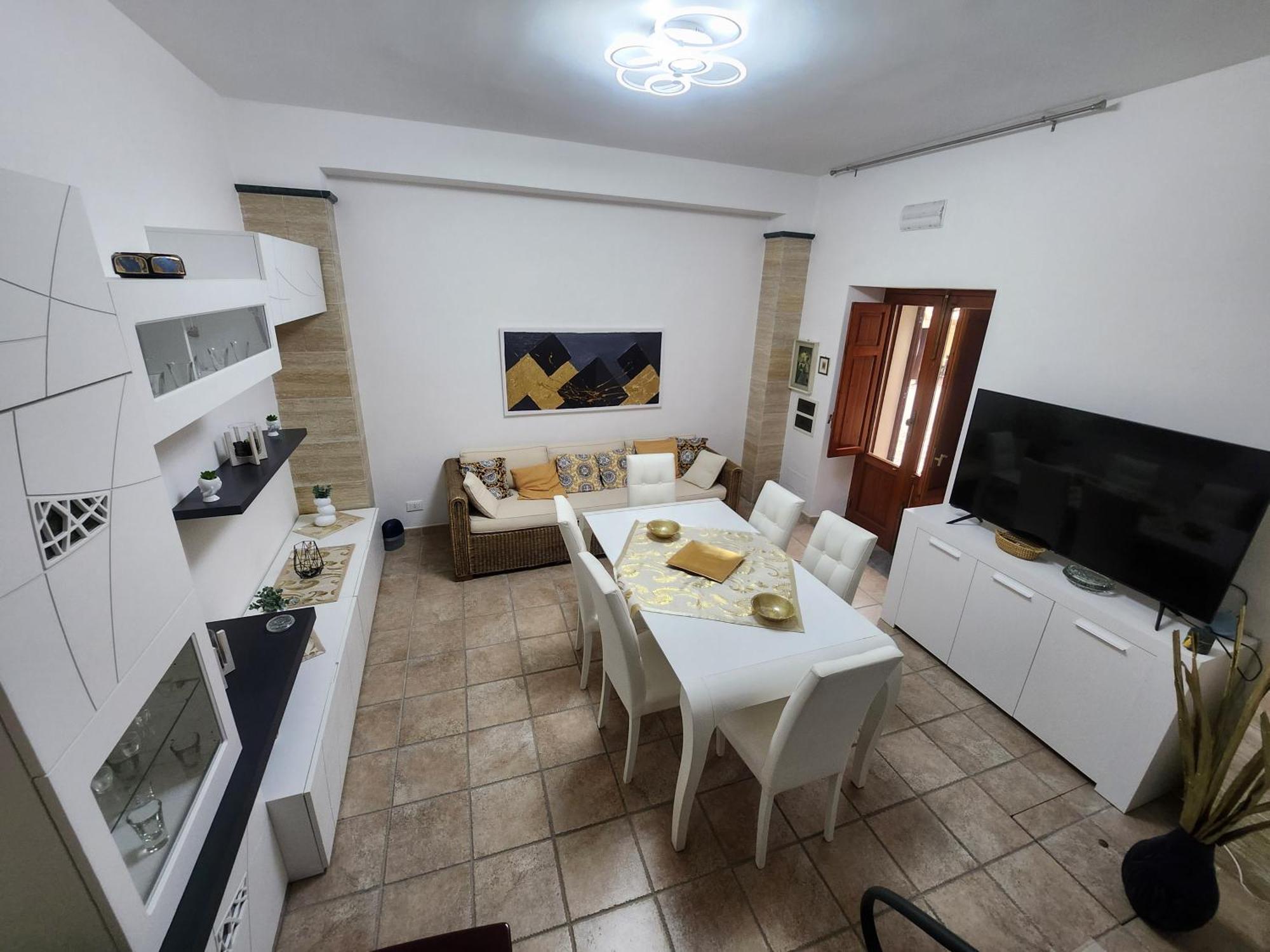 Porta Trapani Guest House Ериче Екстериор снимка